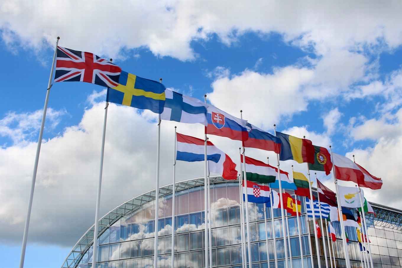 Vlaggen van de EU-lidstaten in Brussel