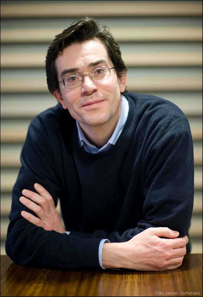 dhr. prof. dr. Ronald de Wolf, medewerker FNWI, hoogleraar Theoretische Informatica, foto Jeroen Oerlemans